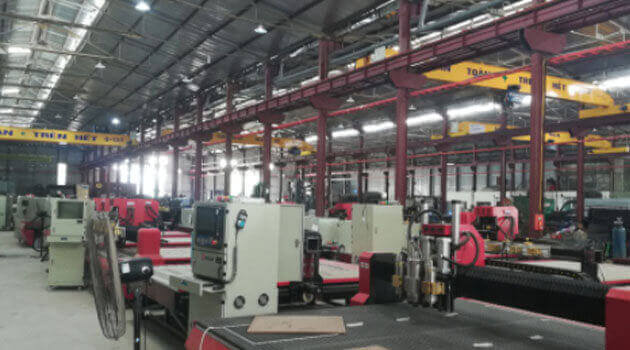 nên mua máy cnc lắp ráp trong nước hay không